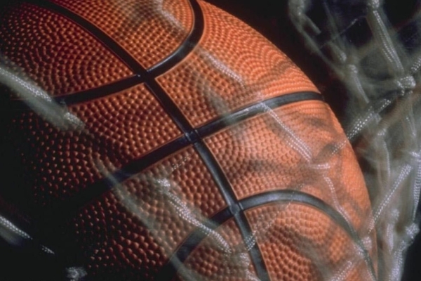 Play-out: Znicz Basket obejmuje prowadzenie